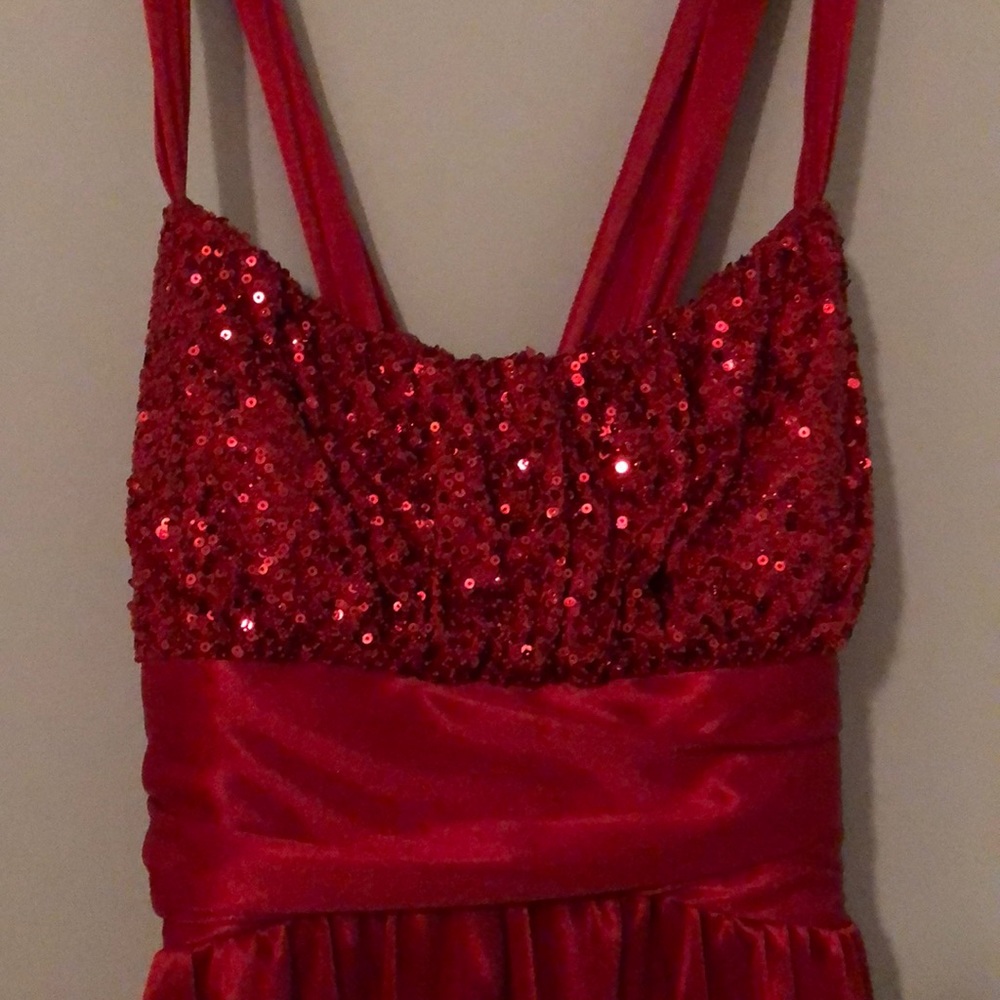 Beautiful red sequin flowy dress